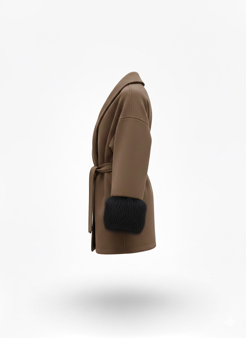 Abrigo marron pelo brazos