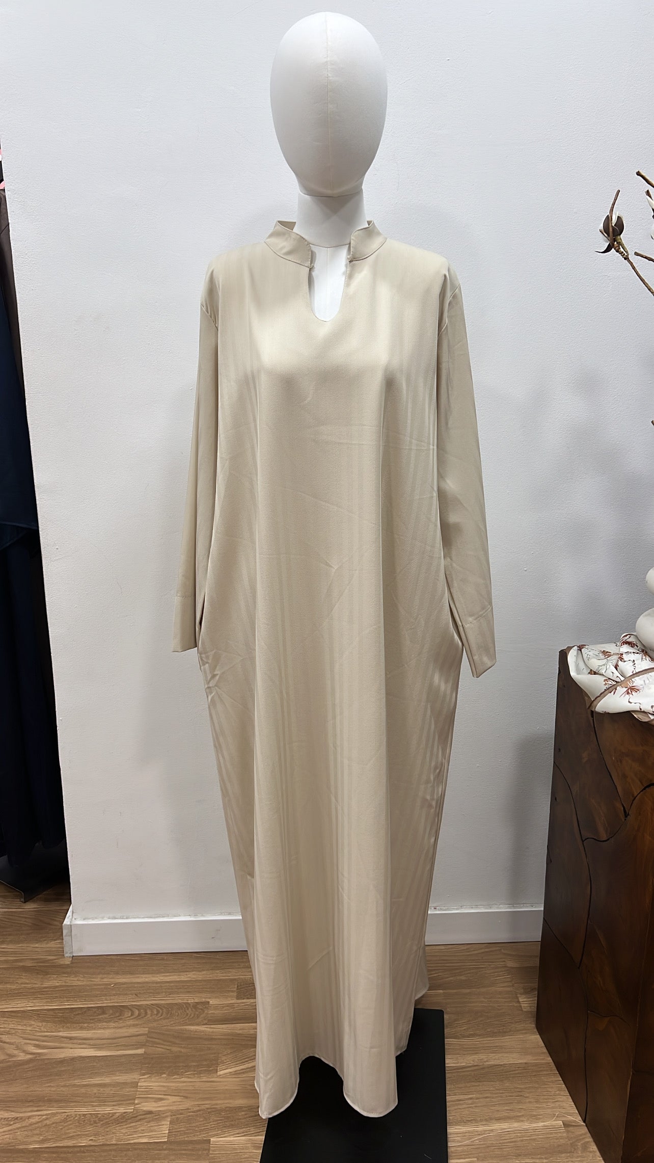 Vestido basico beige 1010